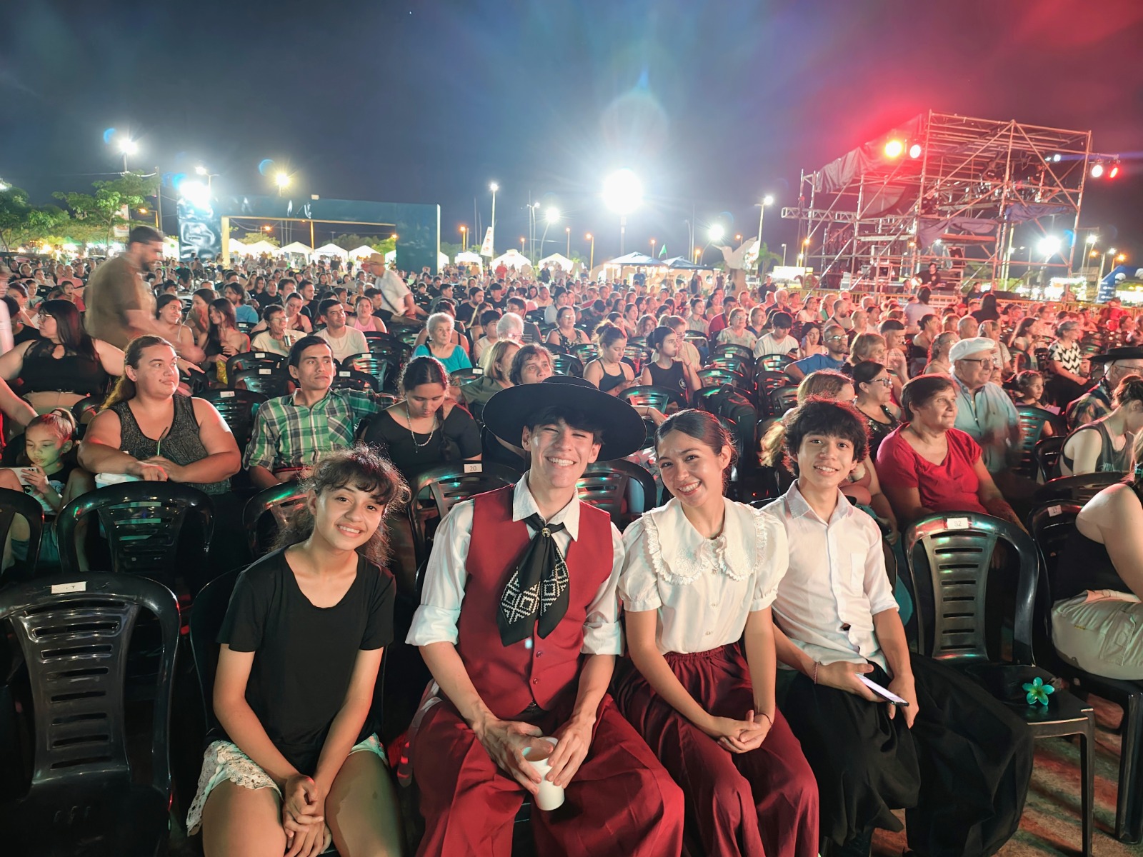 <p>Se encendió la segunda antorcha del Festival Nacional de la Música del Litoral en la Costanera</p>